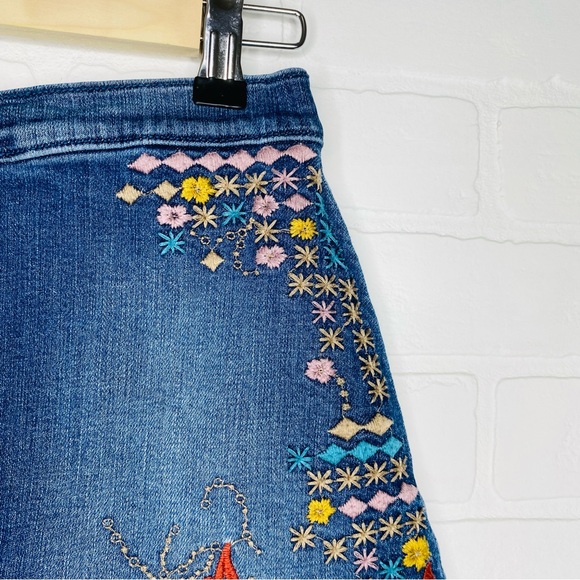 Sneak Peek Womens Embroidered Denim Mini Skirt Size Small - Picture 4 of 12